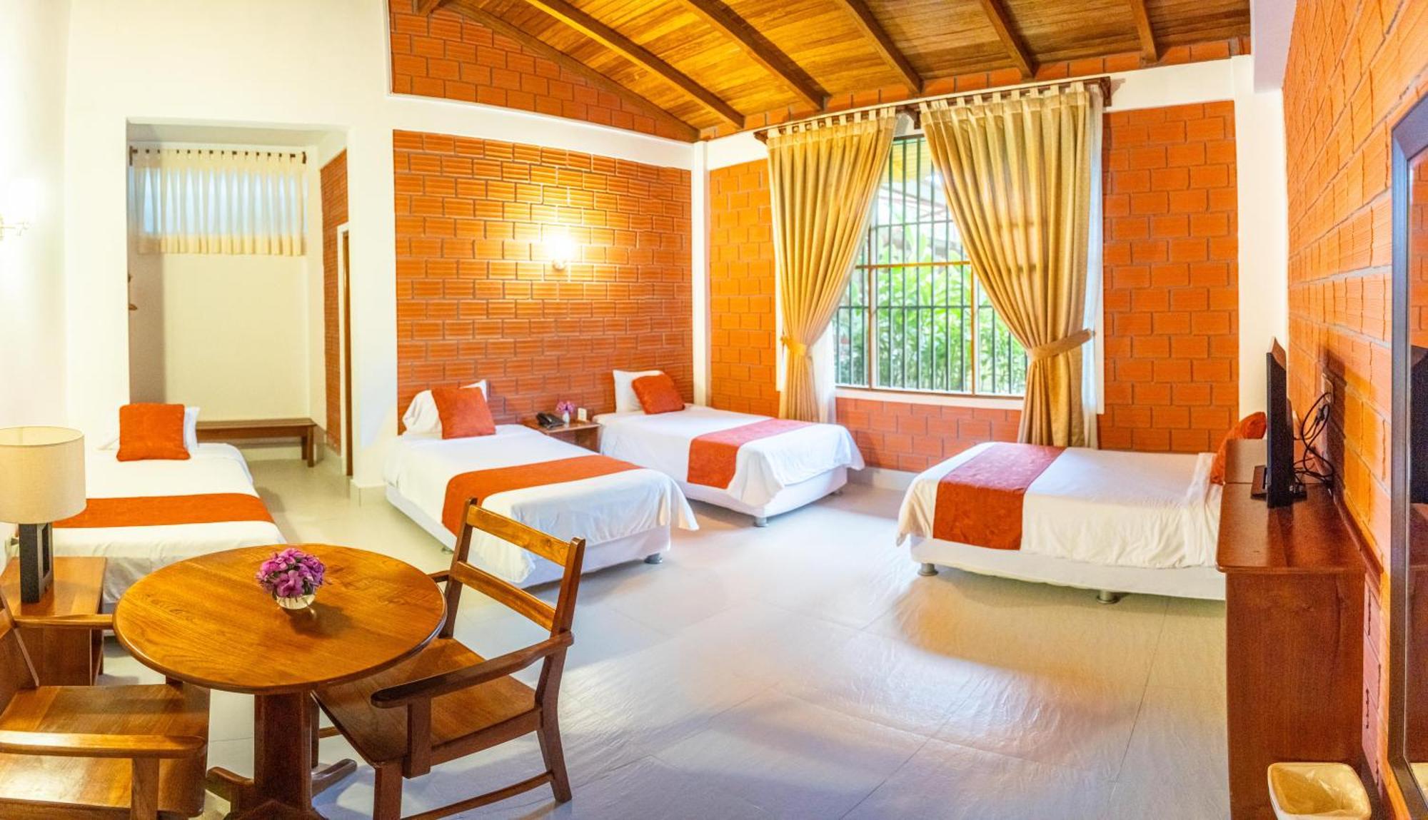 Altavista Casahotel - Asociado Casa Andina Moyobamba Eksteriør bilde