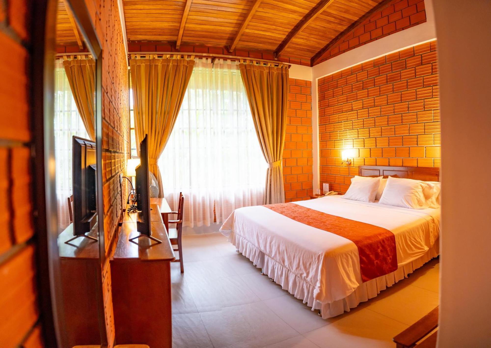 Altavista Casahotel - Asociado Casa Andina Moyobamba Eksteriør bilde